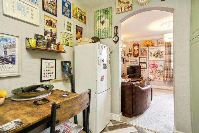 1 bed Flat for sale Image 6
