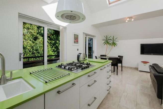 Live In Dining Kitchen