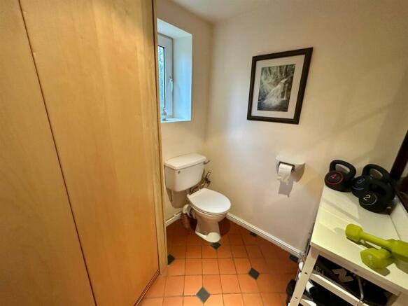 4 bed Detached for sale Image 12