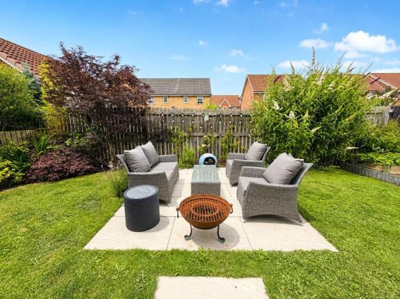 4 bed Detached for sale Image 7
