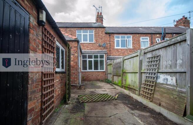 3 bed House for sale Image 12