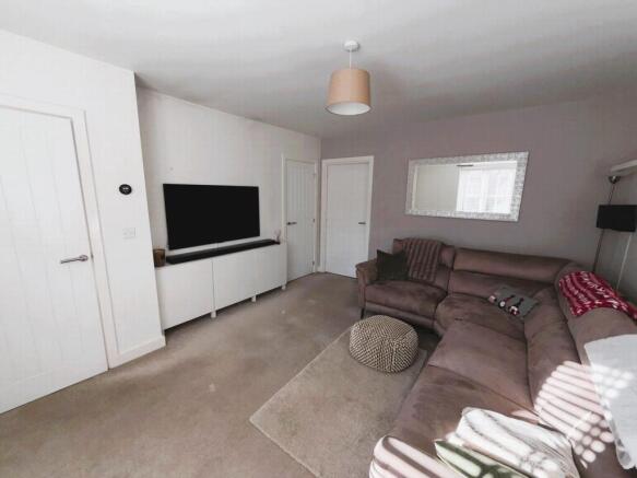 Mariners Way, Trimley St Mary, IP11 photo 3