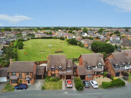 72, Meadway, Peterborough PE6 8BE