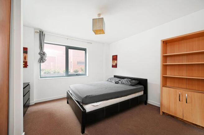 2 bed Apartment to rent Image 7