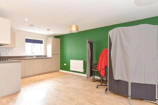 Kitchen/Lounge/ Dining Area