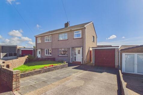 Balmoral Road, Whitehaven, CA28