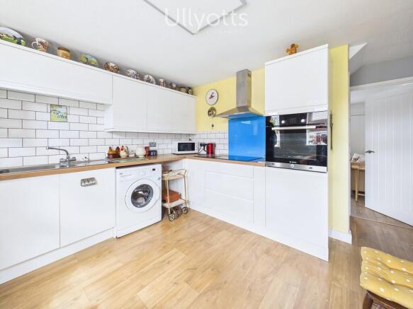 2 bed Terraced for sale Image 6