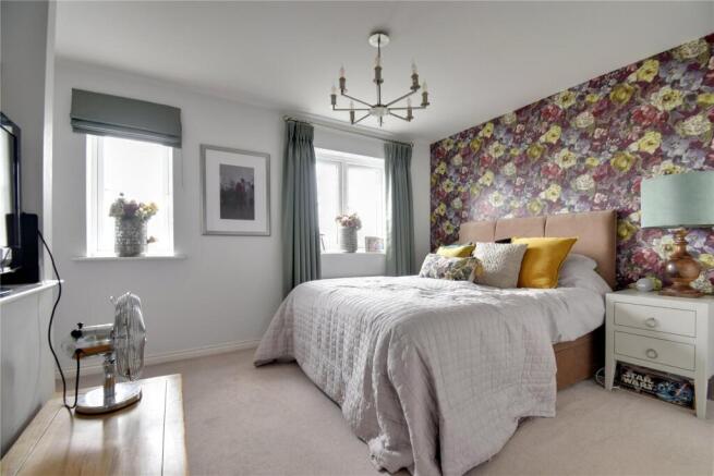 4 bed Detached for sale Image 7