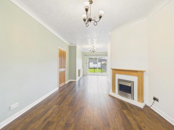 3 bed Terraced for sale Image 10