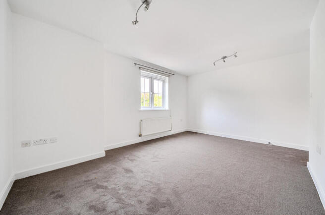 1375568-7-6904a2e...