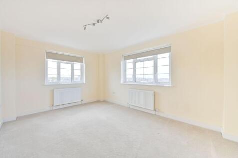 Ashford Court, Gladstone Park, London, NW2