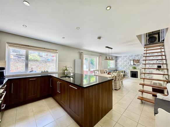 DINING KITCHEN