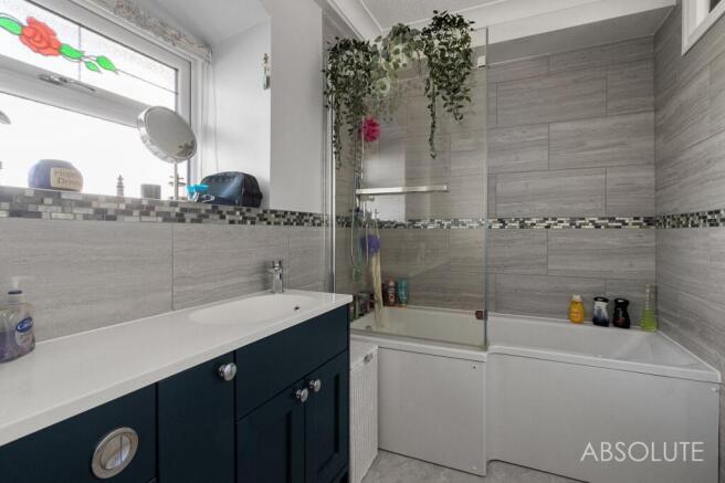 En suite bathroom