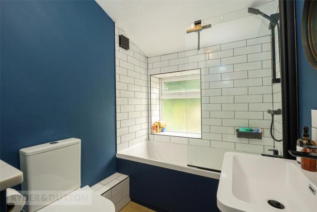 3 bed Terraced for sale Image 8