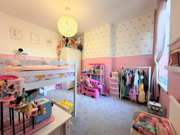 BEDROOM2 1