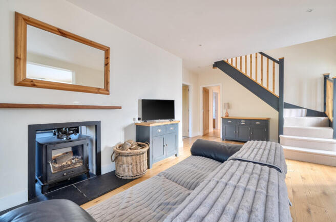 1407152-3-69bd860...