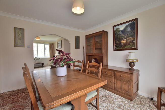 3 bed Semi-Detached for sale Image 6
