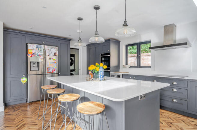 1344111-6-68af433...