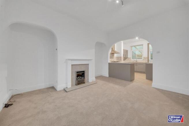 5 bed Terraced for sale Image 5