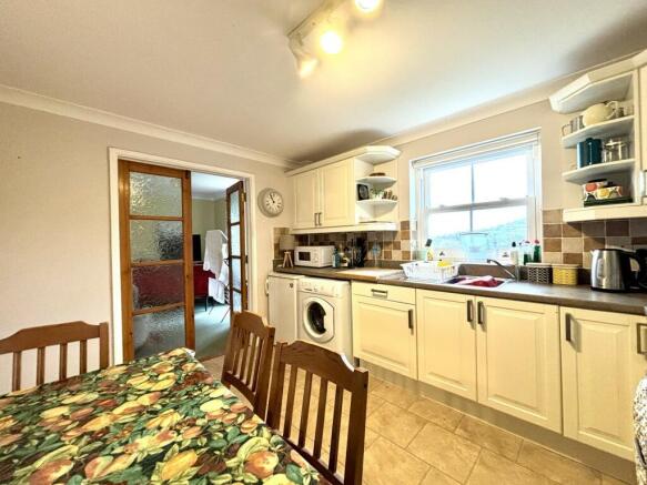 Kitchen / Breakfast Room