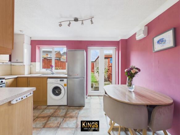 2 bed Detached for sale Image 4