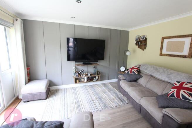 2 bed Semi-Detached Bungalow for sale Image 5