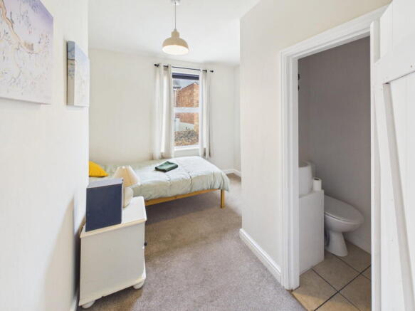 3 bed Terraced for sale Image 12