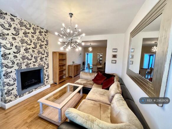 Living Room/ Dining Room 
