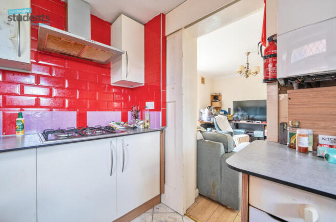 821b618b-4ef7-40f...