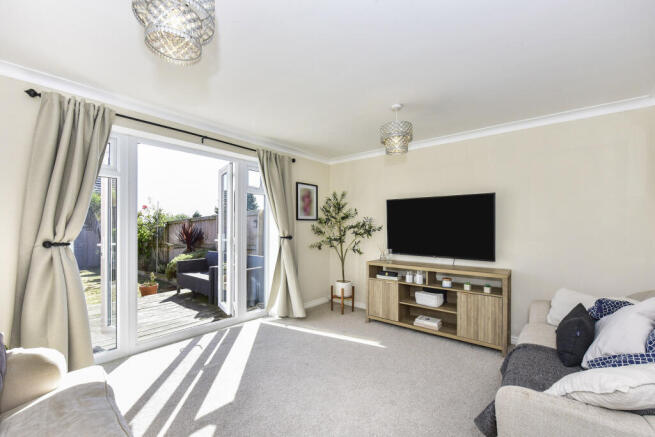 3 bed Semi-Detached for sale Image 3