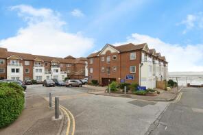 Flat 603, 35 Homecove House, Holland Road, Westcliff-on-sea SS0 7TE