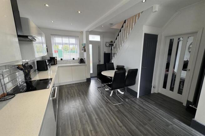 Kitchen/Dining Room