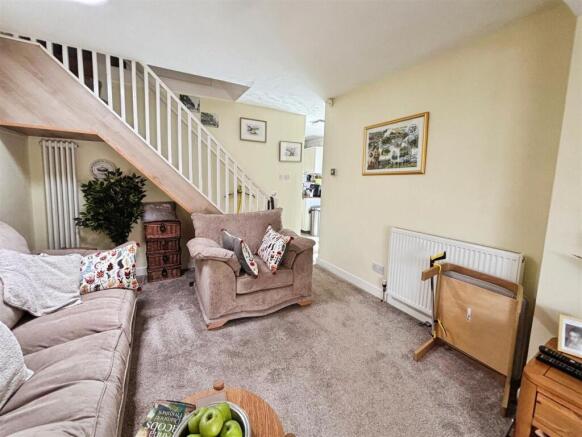 2 bed Semi-Detached Bungalow for sale Image 5