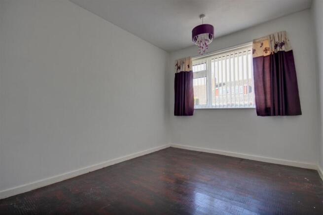 2 bed Semi-Detached Bungalow for sale Image 9