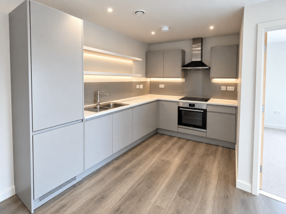 2 bed flat to rent Dryden Road, London W7.