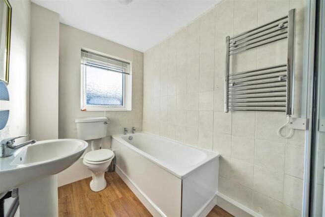 Bathroom.jpg