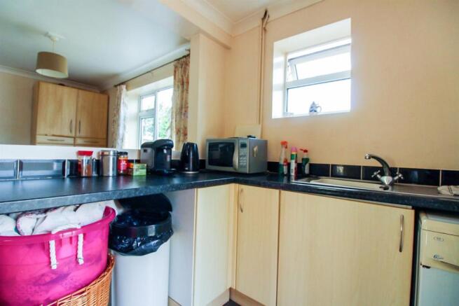 Kitchen.JPG