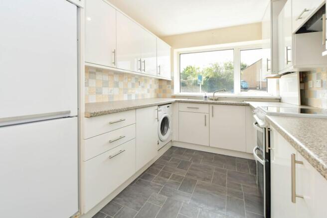 Eagle Crescent, Eccleshall, ST21 photo 4