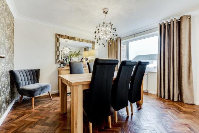 35 St Johns Road, Kettering-10.jpg