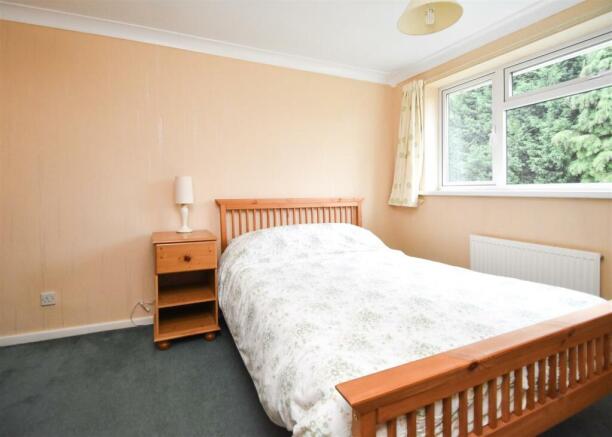 84 Bellencroft Gardens - Bedroom 1 (3).jpg