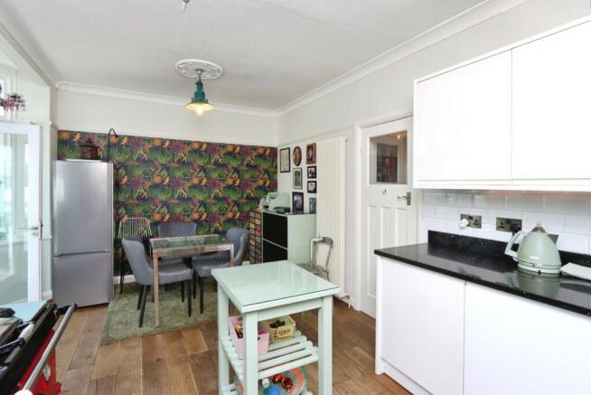3 bed Semi-Detached for sale Image 5