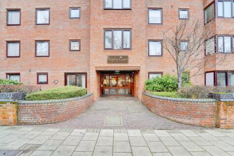 Warwick Avenue, Bedford