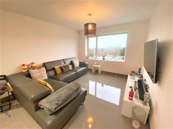 KITCHEN/DINING/FAMILY ROOM