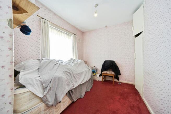 2 bed Flat for sale Image 8