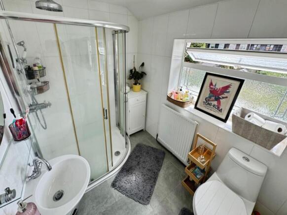 61215691-Shower 20Room.jpg
