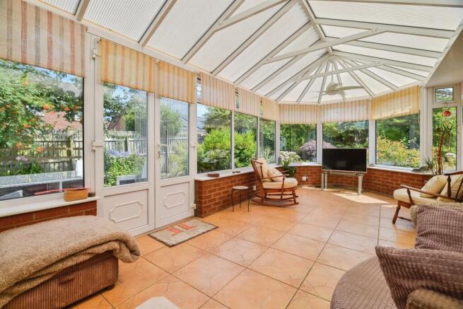 3 bed Detached Bungalow for sale Image 5