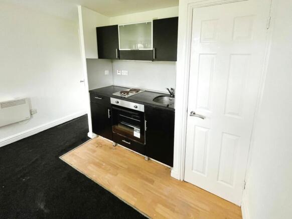 1 bed Apartment to rent Image 4
