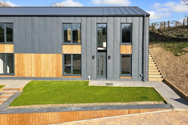 2 bed Village House for sale Image 4
