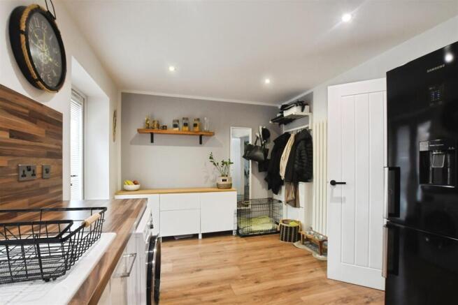 3 bed Terraced for sale Image 11