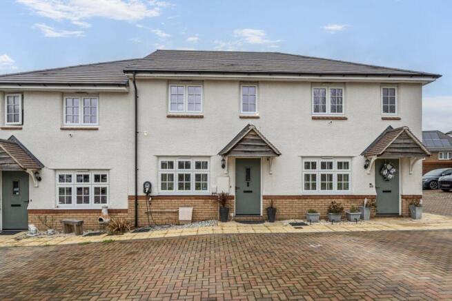 3-bed terraced on Annas Meadow, Shefford, SG17, £340,000